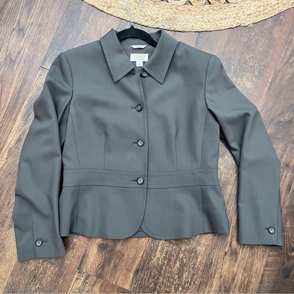 Talbots Womens Jacket Coat Green Waist Length Buttons Tulip Hem Lined Petites 10 - Picture 3 of 5